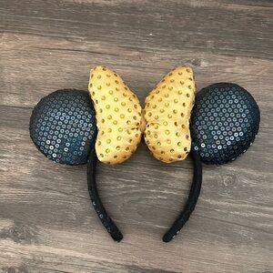 Disney ears